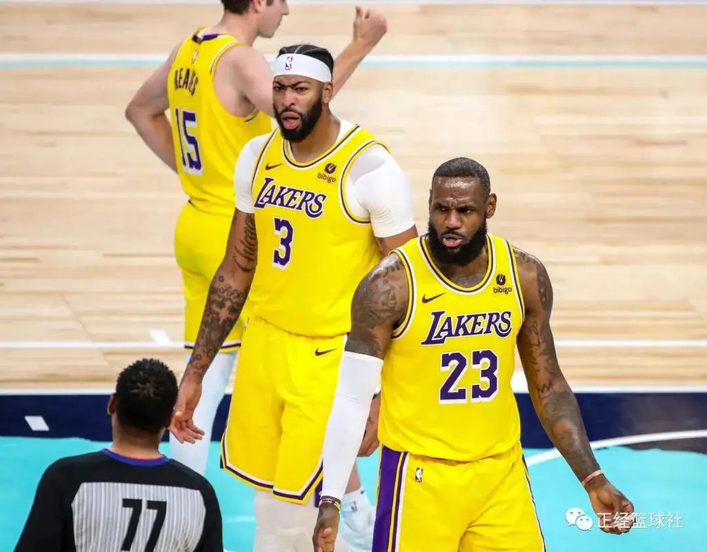 每体：阿劳霍获准暂离巴萨，赴以色列特拉维夫调整身心状态（每体：巴萨准许阿劳霍短期离队，赴以色列特拉维夫进行身心调整）