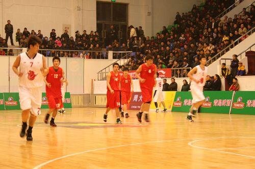 西班牙4-0客胜格鲁吉亚基本直通世界杯，奥亚萨瓦尔两射一传（西班牙客场四球零封格鲁吉亚，奥亚萨瓦尔2射1传，基本锁定世界杯席位）