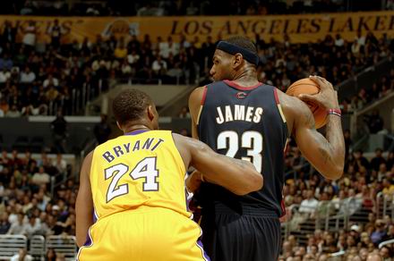 经纪人：米内罗竞技未与胡尔克就续约进行接触（经纪人称米内罗竞技尚未与胡尔克展开续约谈判）