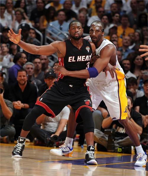 西蒙斯：生活中不可能事事如愿，但我会尽我所能帮助球队（西蒙斯：人生难免有不如意，但我会全力以赴帮助球队）