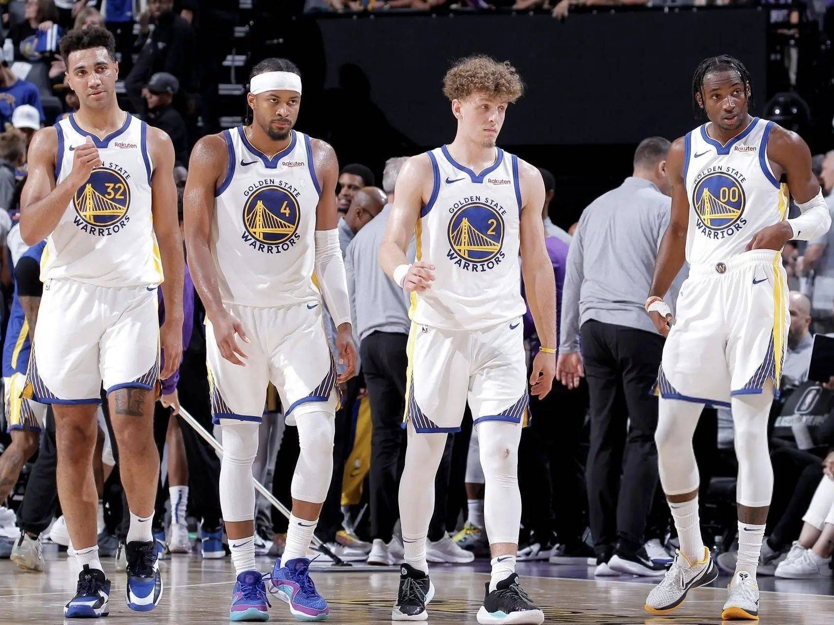 这场比赛强度堪比季后赛（这场对决强度直追季后赛）